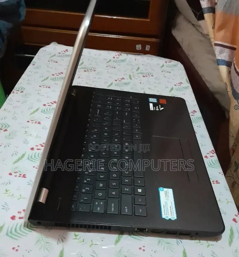 New Laptop HP Stream Notebook 8GB Intel Core I5 HDD 2T