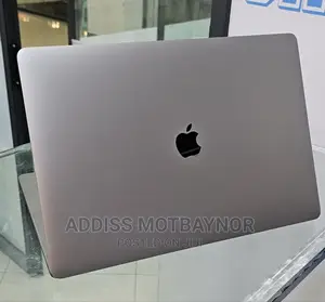 New Laptop Apple MacBook Pro M1 16GB Intel Core I9 SSD 512GB