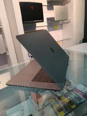 New Laptop Apple MacBook Pro 2019 16GB Intel Core I9 SSD 512GB