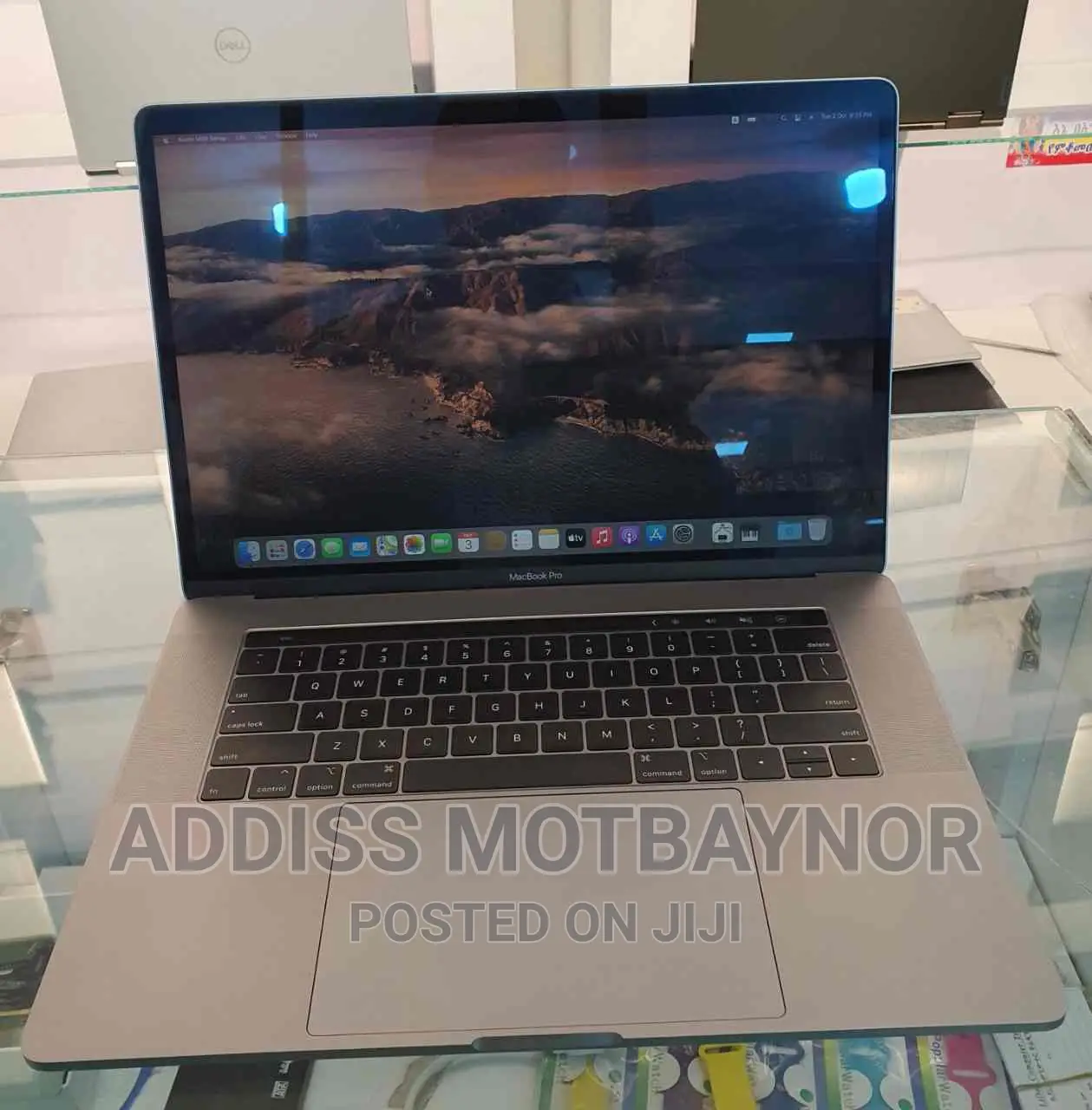 New Laptop Apple MacBook Pro 2019 16GB Intel Core I9 SSD 512GB