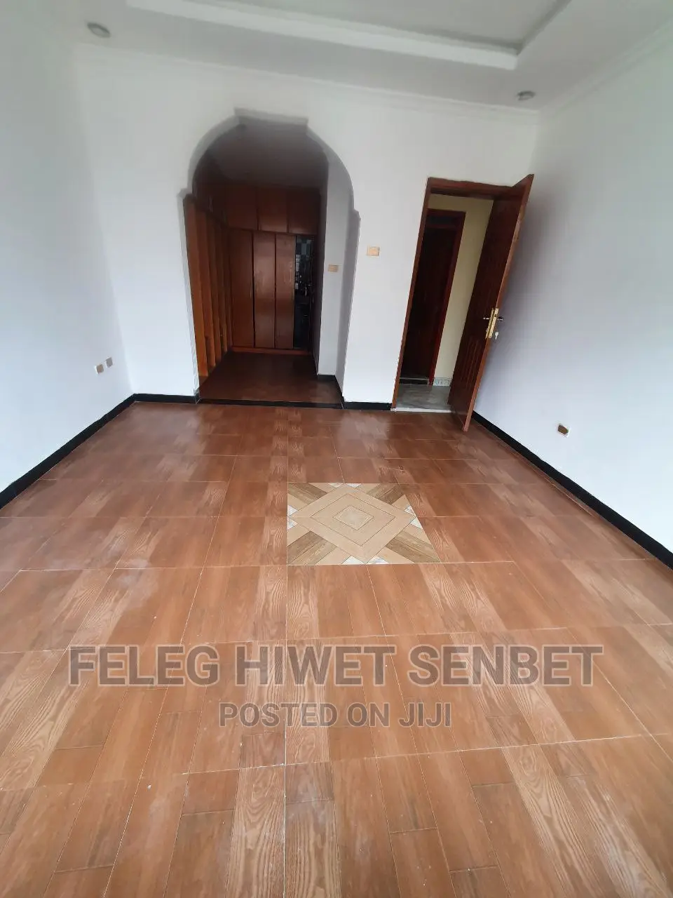 Furnished 5bdrm House in አአ, Bole for sale