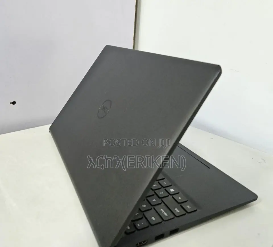 New Laptop Dell Inspiron 15 8GB Intel Core 2 Quad SSD 256GB