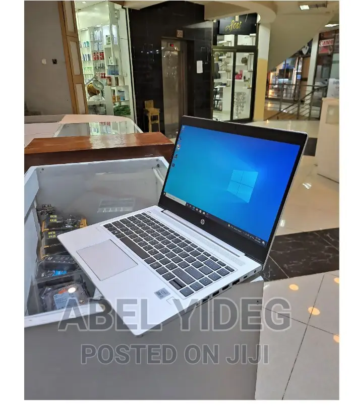 New Laptop HP 8GB Intel Core I7 SSD 512GB