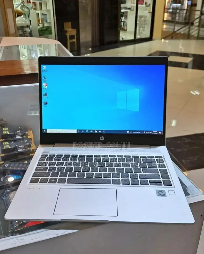 New Laptop HP 250 G7 8GB Intel Core I7 SSD 512GB