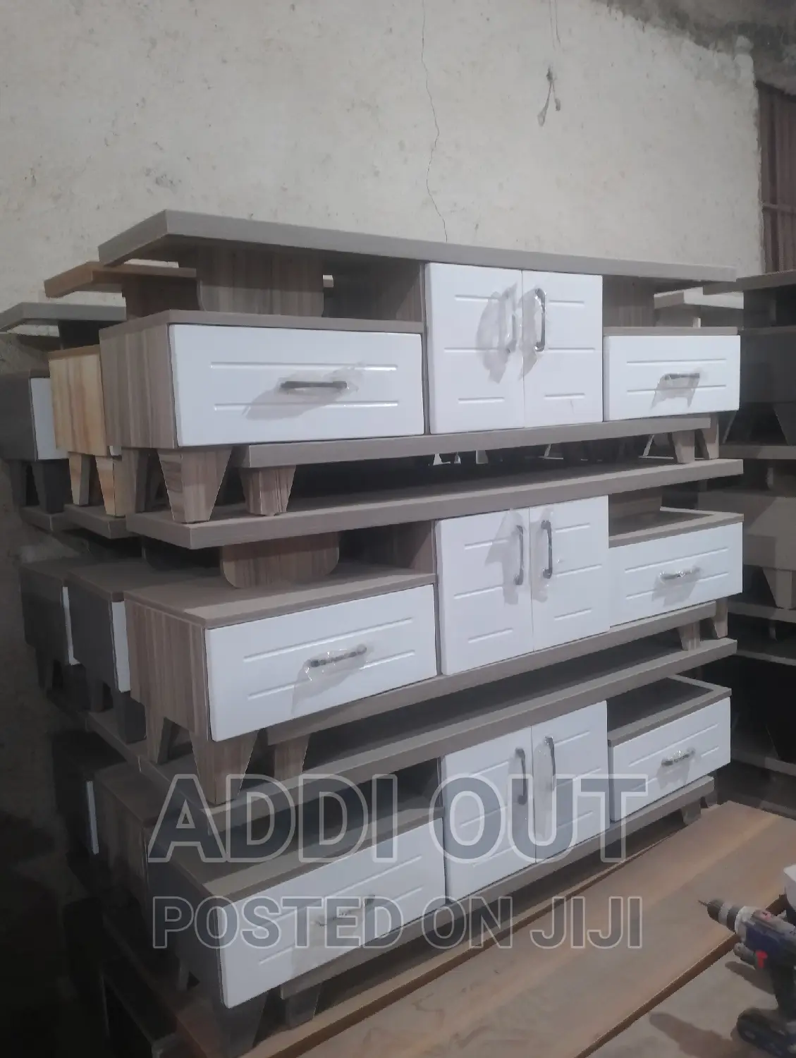 Tv Stand/ ቲቪ ማስቀመጫ