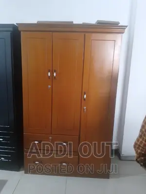 Photo - 1.20cm Cupboard