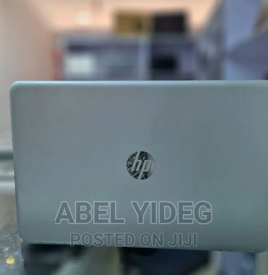 New Laptop HP Pavilion 15 8GB Intel Core i5 HDD 1T