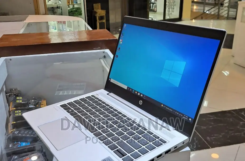 New Laptop HP 8GB Intel Core I7 SSD 512GB