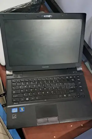 New Laptop Toshiba Tecra R950 4GB Intel Core I5 SSD 128GB