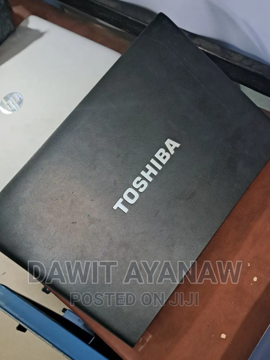 New Laptop Toshiba Tecra R10 4GB Intel Core I5 HDD 500GB