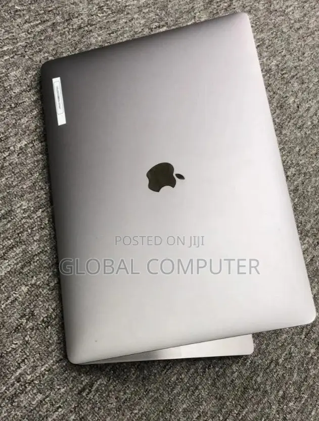 New Laptop Apple MacBook Pro 2019 16GB Intel Core I9 SSD 512GB