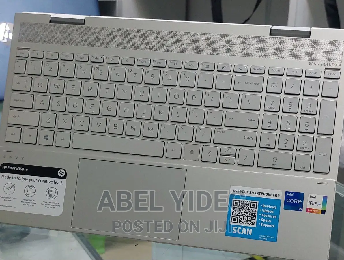 New Laptop HP Envy X360 8GB Intel Core i5 SSD 1T