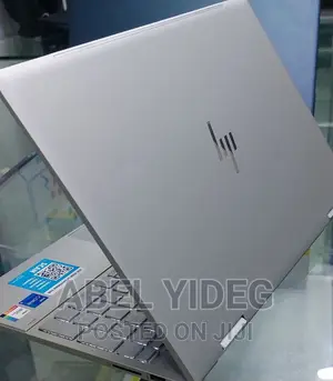 New Laptop HP Envy X360 8GB Intel Core i5 SSD 1T