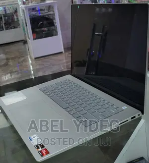 New Laptop Dell Inspiron 15 16GB AMD Ryzen 7 SSD 1T