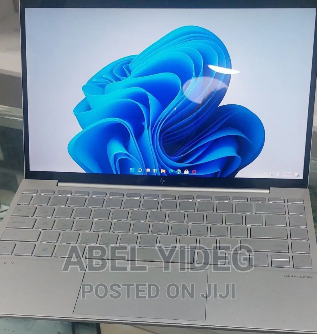 New Laptop HP Envy 13 16GB Intel Core i7 SSD 512GB