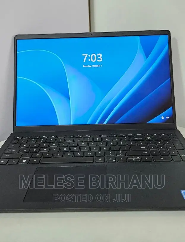 New Laptop Dell Inspiron 15 4GB Intel Core 2 Quad SSD 256GB