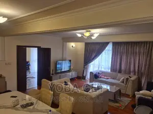 Furnished 9bdrm House in አስቸካይ የሚሸጥ ቤት, Bole for sale