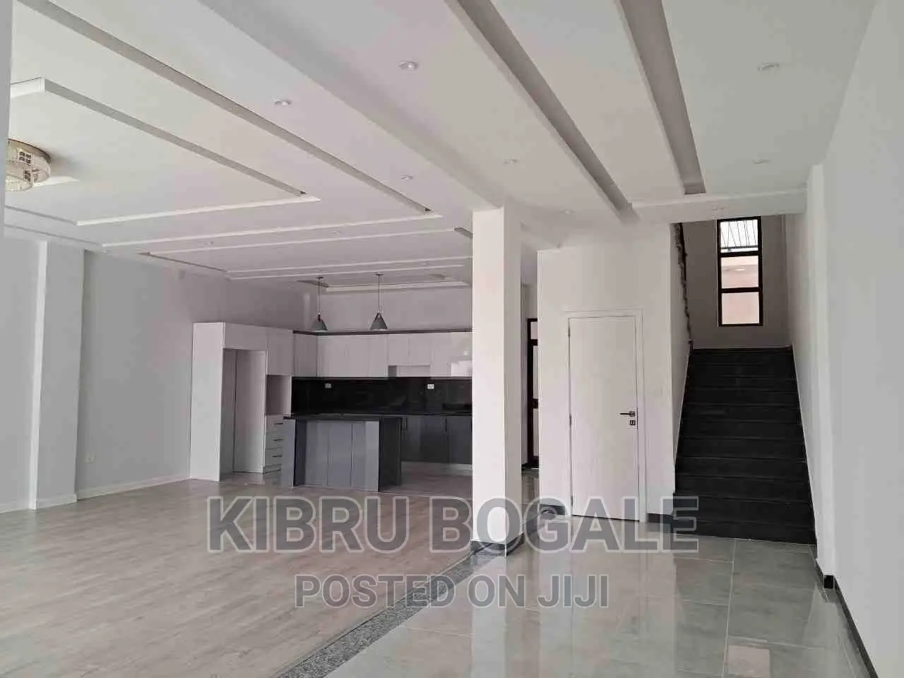 9bdrm House in Ayat, Bole for sale