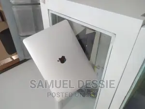 New Laptop Apple MacBook Air 2020 M1 8GB Apple M1 SSD 256GB