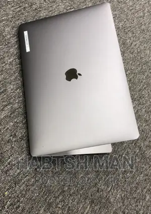 New Laptop Apple MacBook Pro 2019 16GB Intel Core I9 SSD 512GB