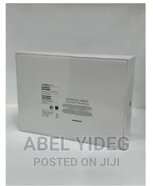 New Laptop Apple MacBook Pro 2022 M2 8GB Apple M2 SSD 256GB