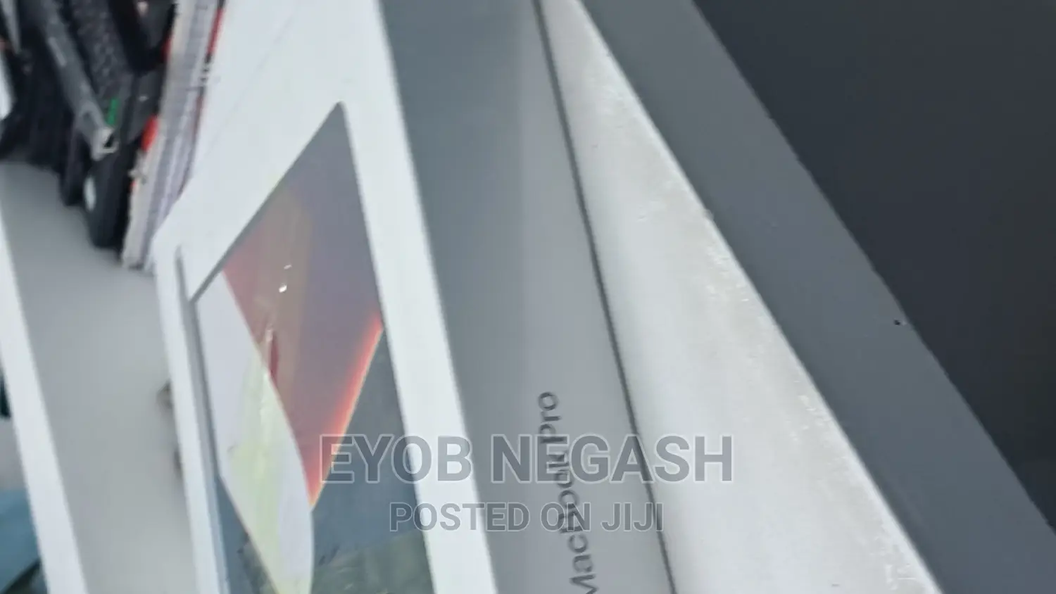 New Laptop Apple MacBook Pro 2023 M2 16-Inch 8GB Apple M2 SSD 256GB