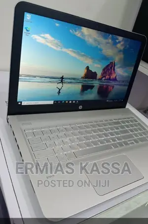 New Laptop HP Envy 6 8GB Intel Core I5 SSD 1T