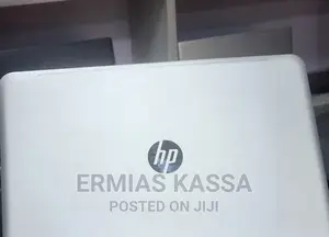 New Laptop HP Envy 6 8GB Intel Core I5 SSD 1T