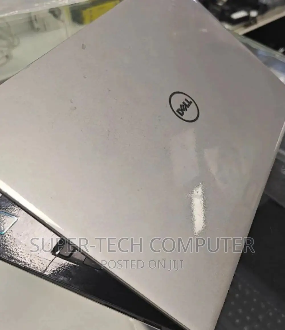 New Laptop Dell G15 5511 8GB Intel Core I5 SSD 256GB