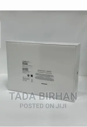 New Laptop Apple MacBook Pro M1 8GB Intel Core I7 SSD 256GB