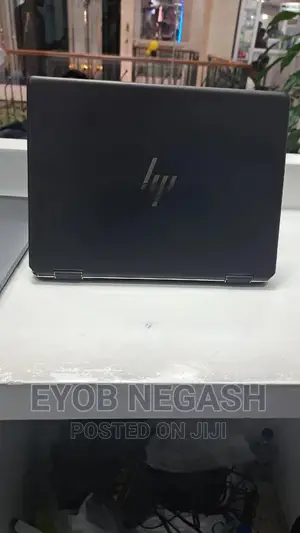 New Laptop HP Spectra 13 16GB Intel Core I7 SSD 1T