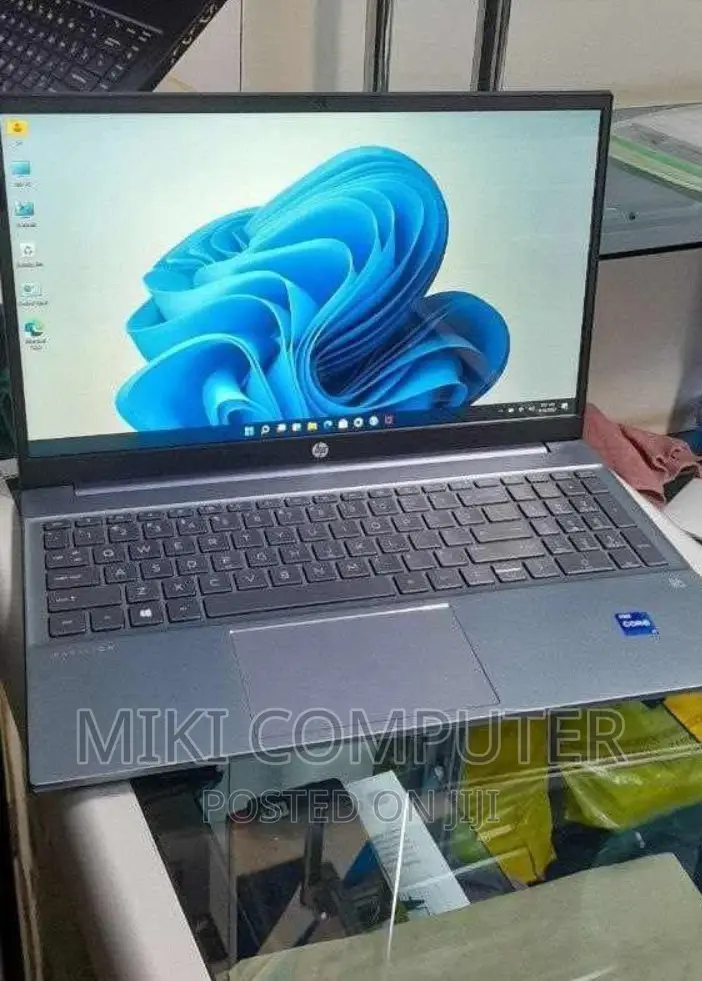 New Laptop HP Pavilion 15 8GB Intel Core I7 SSD 512GB
