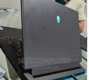New Laptop Alienware M17x R2 32GB Intel Core I9 SSD 1T