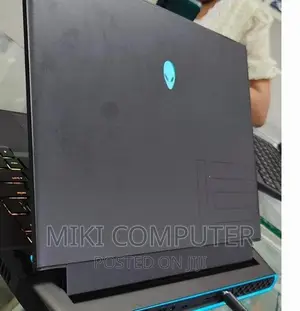 New Laptop Alienware M17x R2 32GB Intel Core I9 SSD 1T