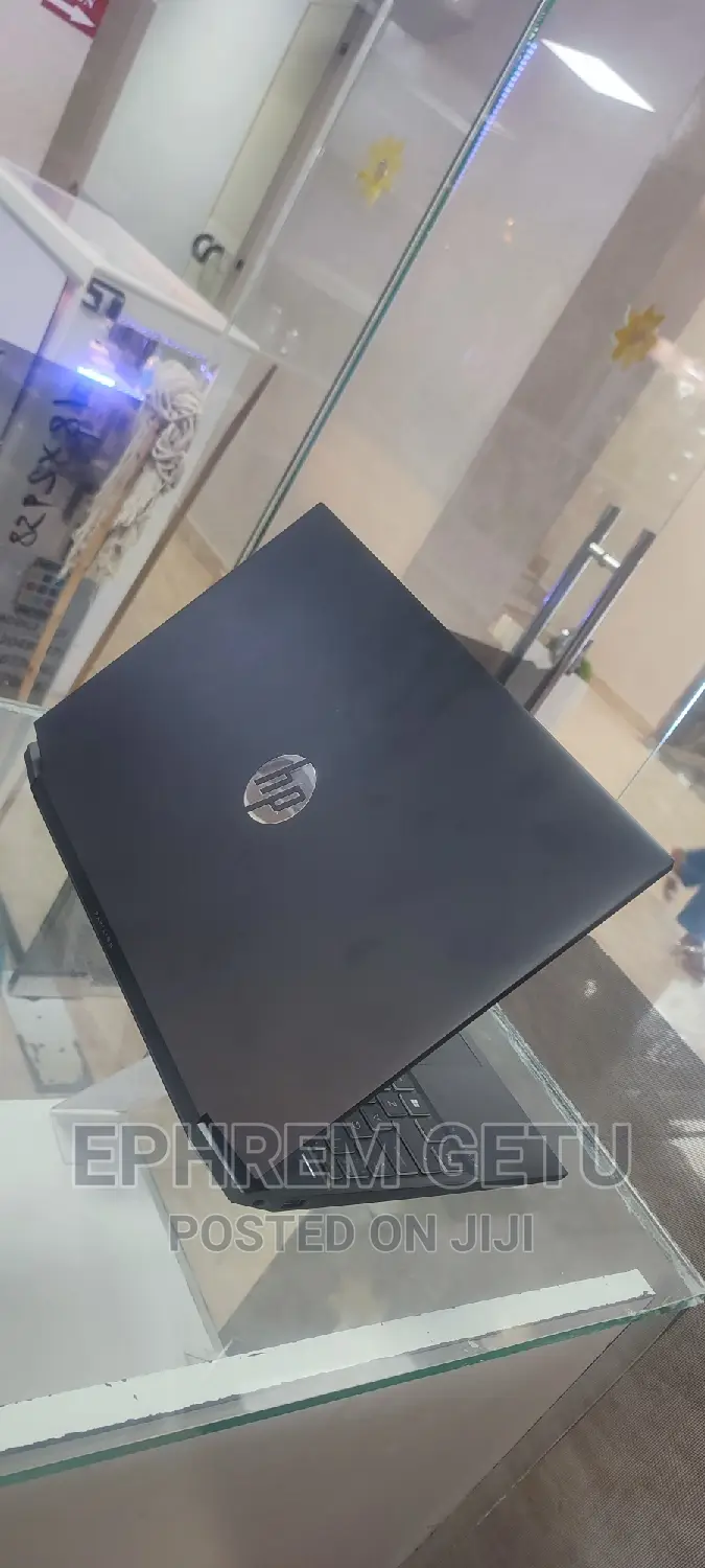 New Laptop HP Pavilion 15 8GB AMD Ryzen 5 SSD 256GB