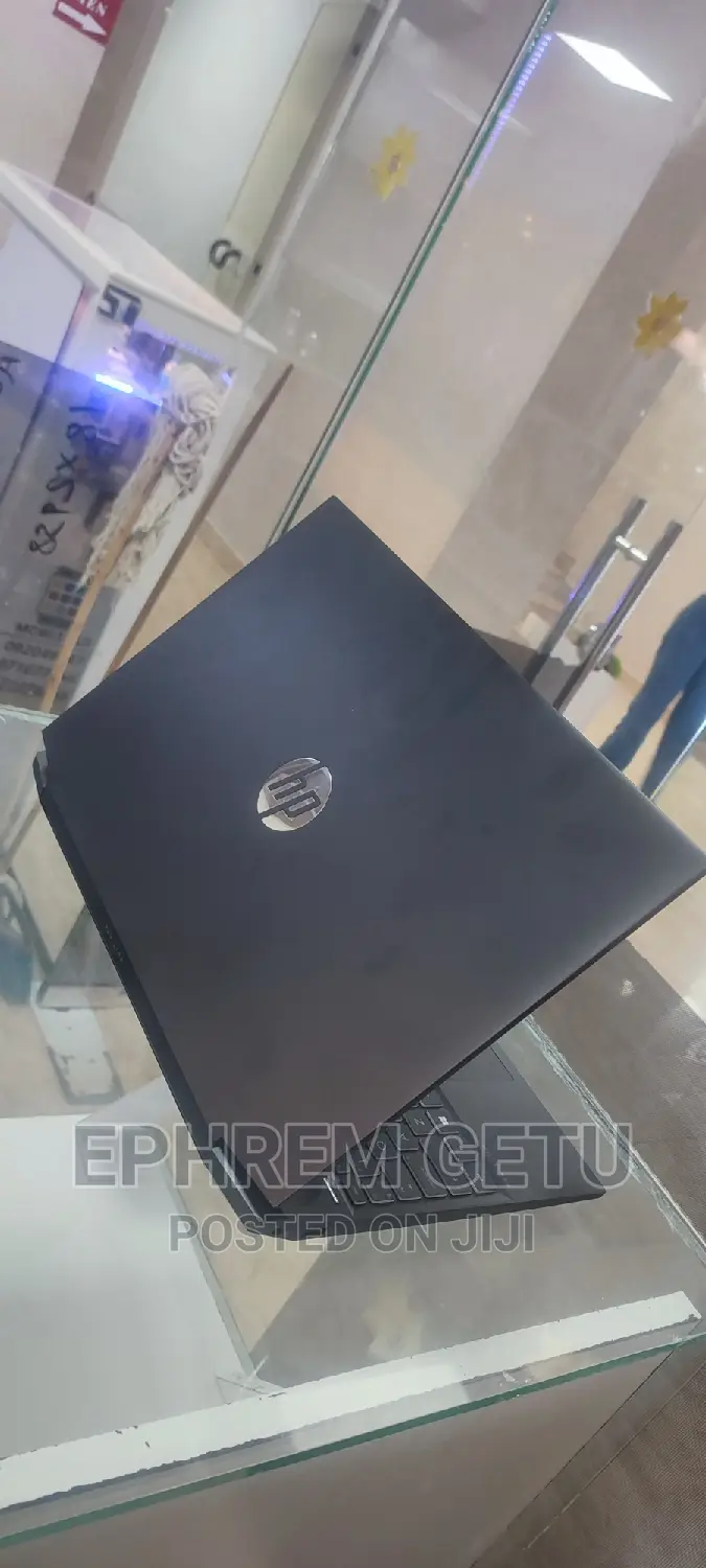 New Laptop HP Pavilion 15 8GB AMD Ryzen 5 SSD 256GB