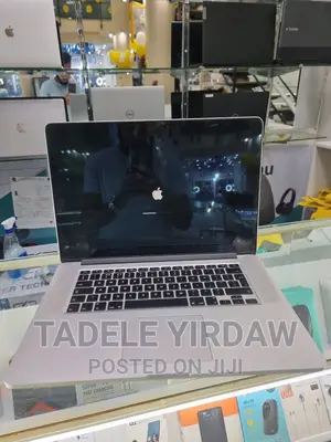 Photo - Laptop Apple MacBook 2016 16GB Intel Core I7 SSD 256GB