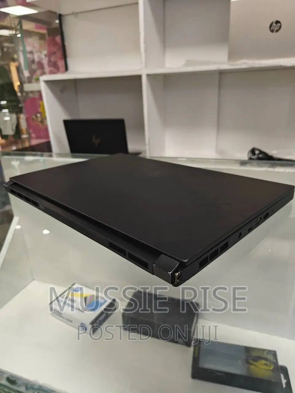 Laptop MSI GS66 Stealth 10SGS 16GB Intel Core I7 SSD 1T