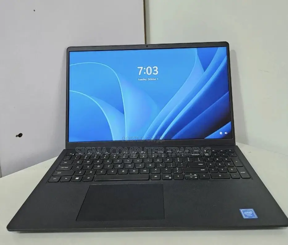 New Laptop Dell Inspiron 15 8GB Intel Core 2 Quad SSD 256GB