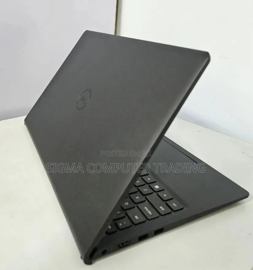 New Laptop Dell Inspiron 15 8GB Intel Core 2 Quad SSD 256GB