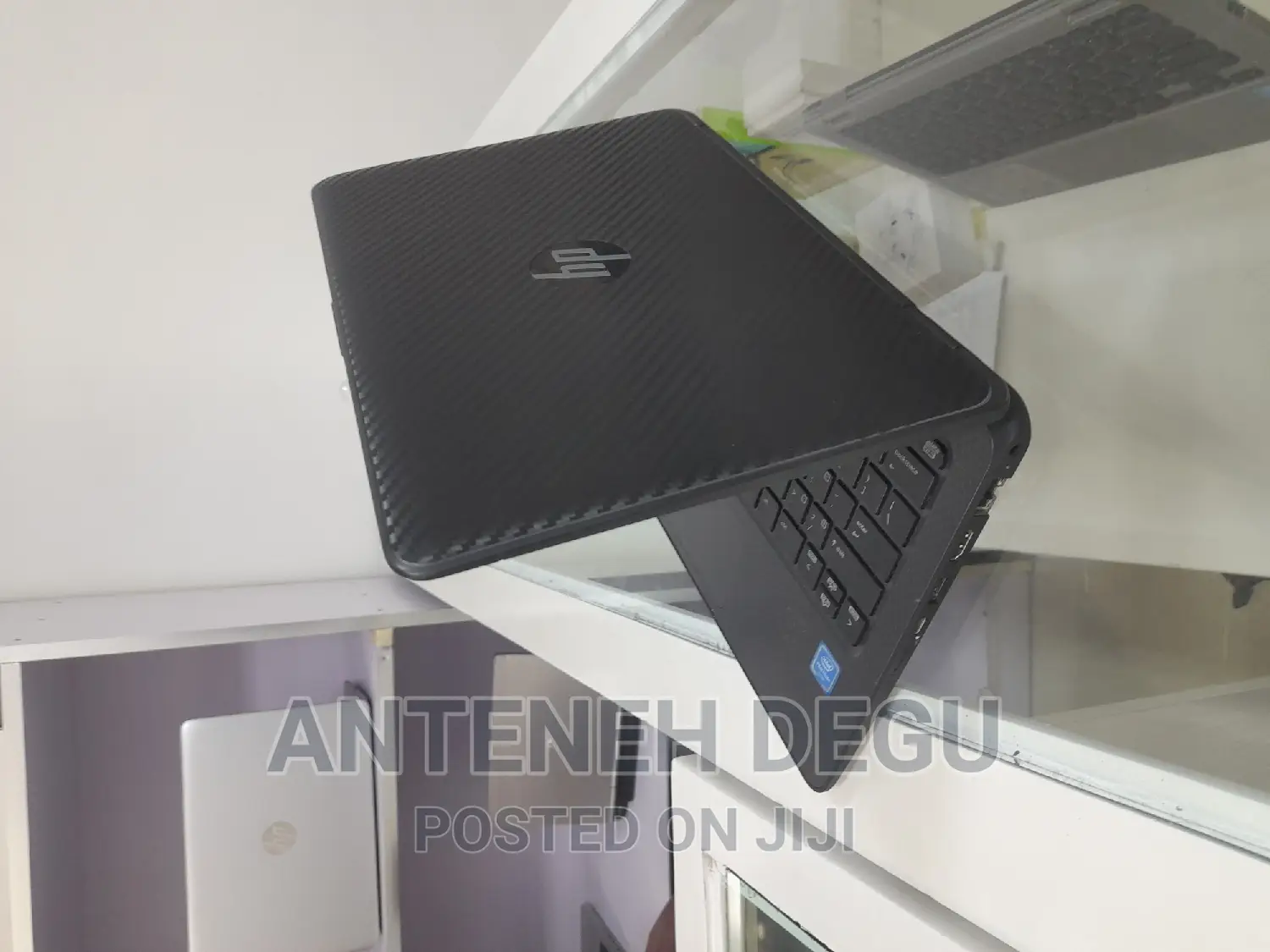 New Laptop HP 4GB Intel Core 2 Quad SSD 256GB