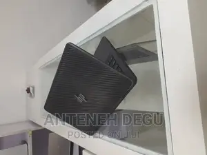 New Laptop HP 4GB Intel Core 2 Quad SSD 256GB