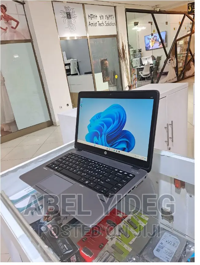 New Laptop HP EliteBook 840 4GB Intel Core I5 HDD 500GB