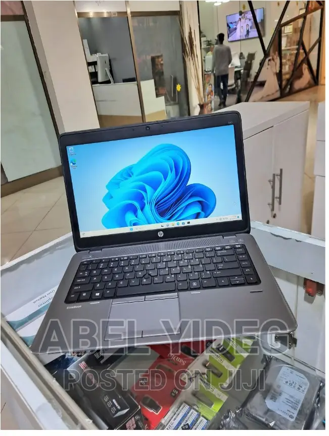 New Laptop HP EliteBook 840 4GB Intel Core I5 HDD 500GB