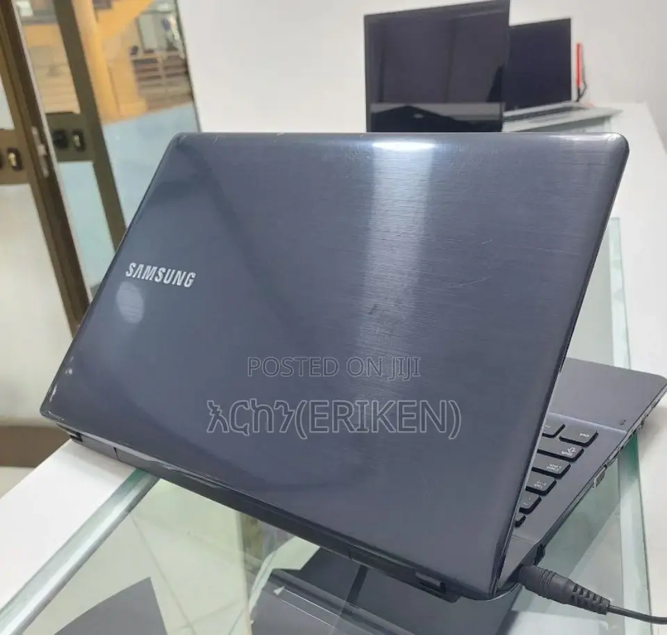 New Laptop Samsung Galaxy Book 2 4GB Intel Core I5 SSD 500GB