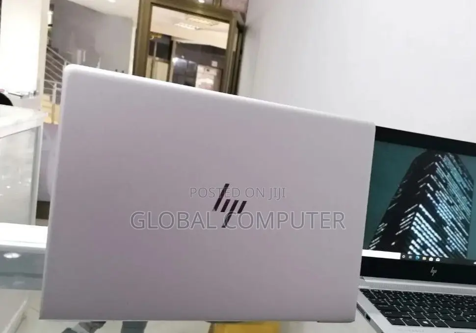 New Laptop HP 252 G3 16GB Intel Core I5 SSD 512GB