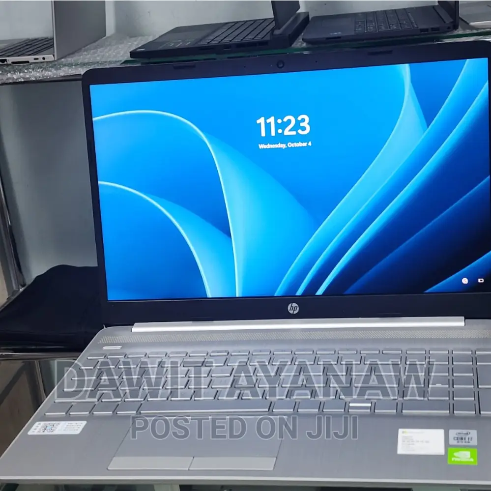New Laptop HP Stream Notebook 8GB Intel Core I7 HDD 1T