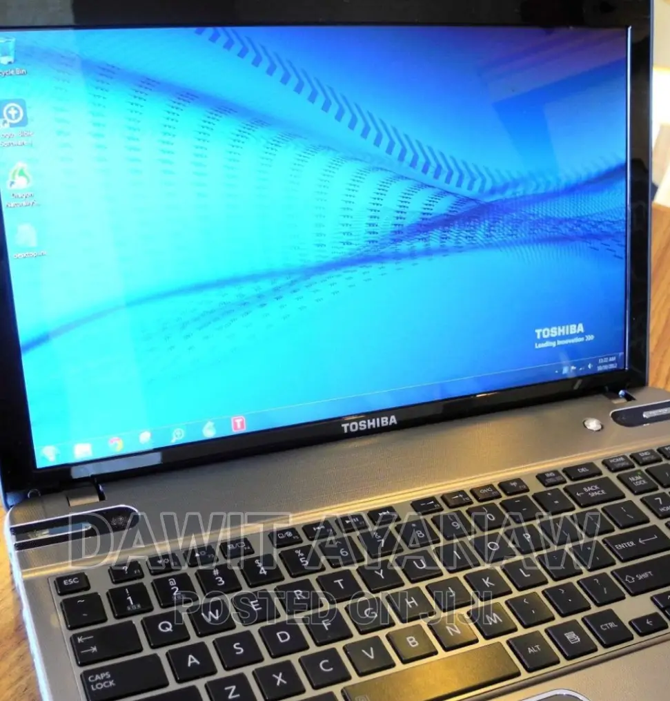 New Laptop Toshiba 4GB Intel Core I5 HDD 320GB