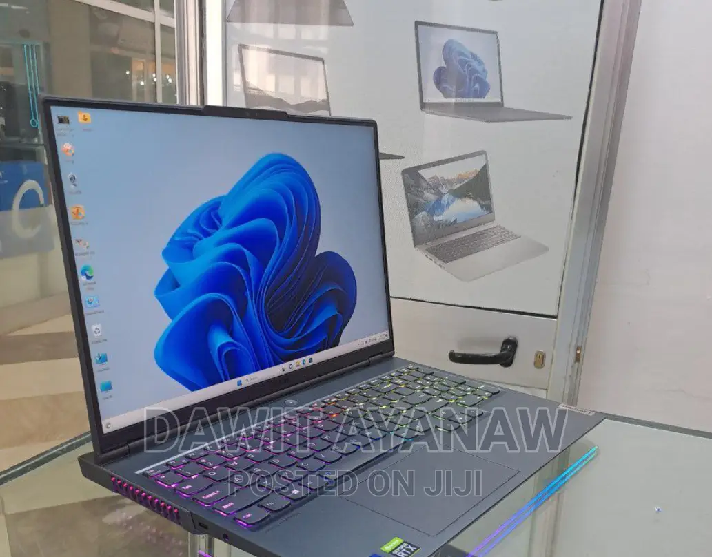 New Laptop Lenovo 16GB Intel Core I9 SSD 1T