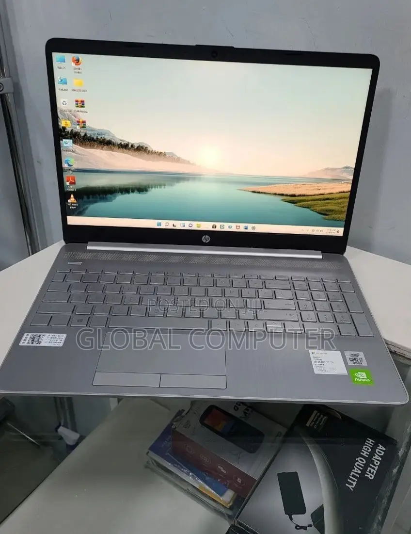 New Laptop HP Stream Notebook 8GB Intel Core I7 HDD 1T